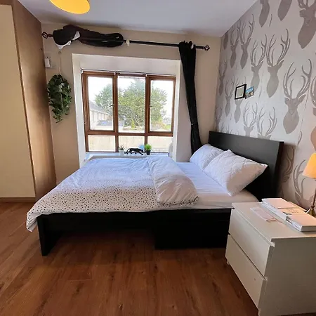 Double Bedrooms In In Kilcock, One Stop From Maynooth Privatunterkunft Kilcock