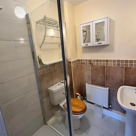 Double Bedrooms In In Kilcock, One Stop From Maynooth * Kilcock